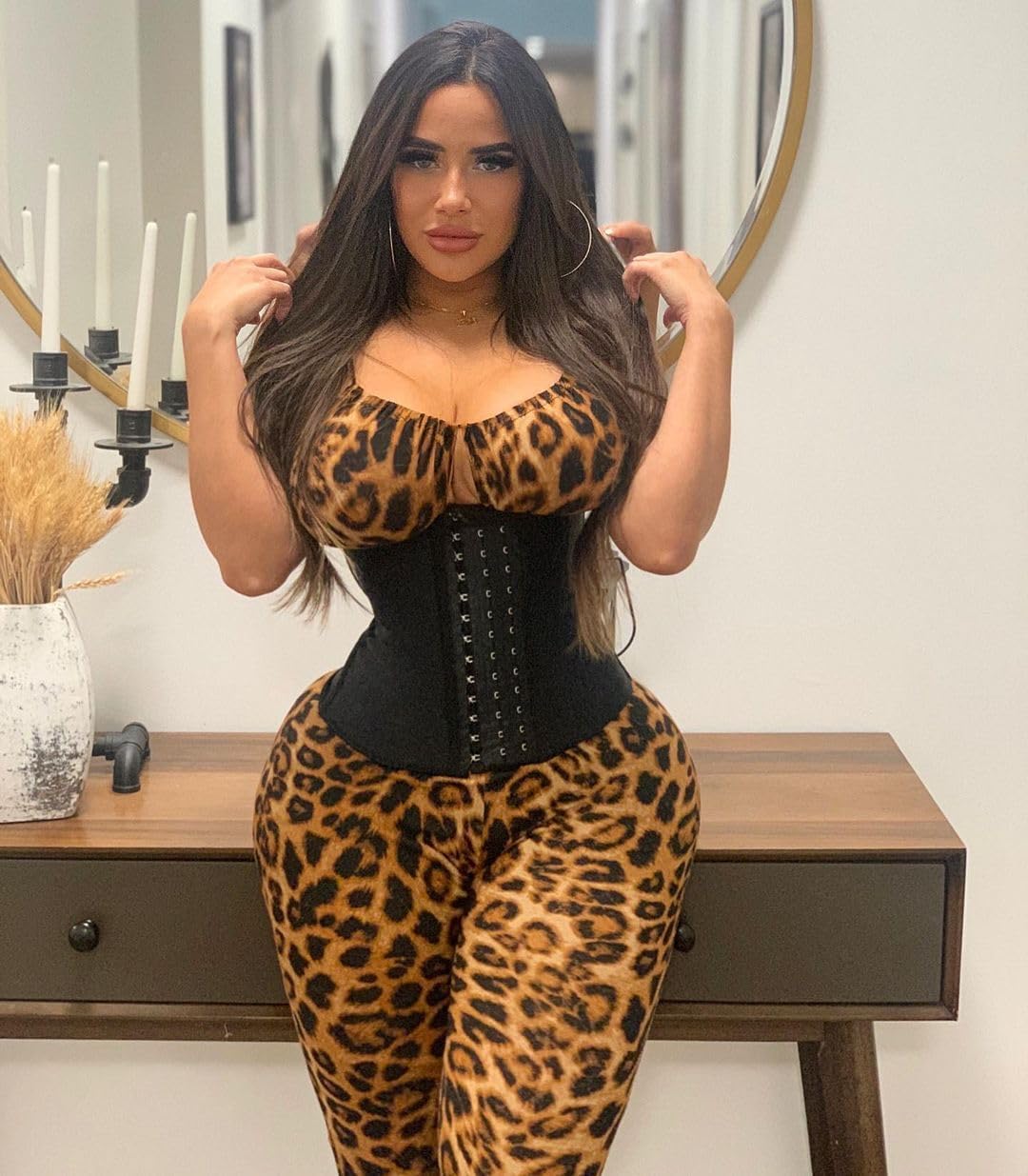 Women's Underbust Latex Sport Girdle Waist Trainer Corsets Hourglass Body Shaper